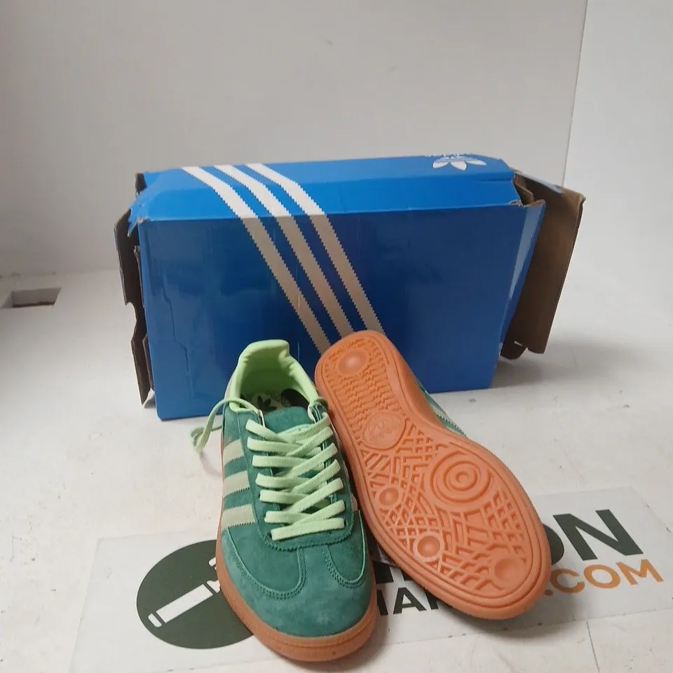 ADIDAS HANDBALL SPEZIAL IE5896 SNEAKERS – GREEN SUEDE, UK 5 (EU 39) – BOXED