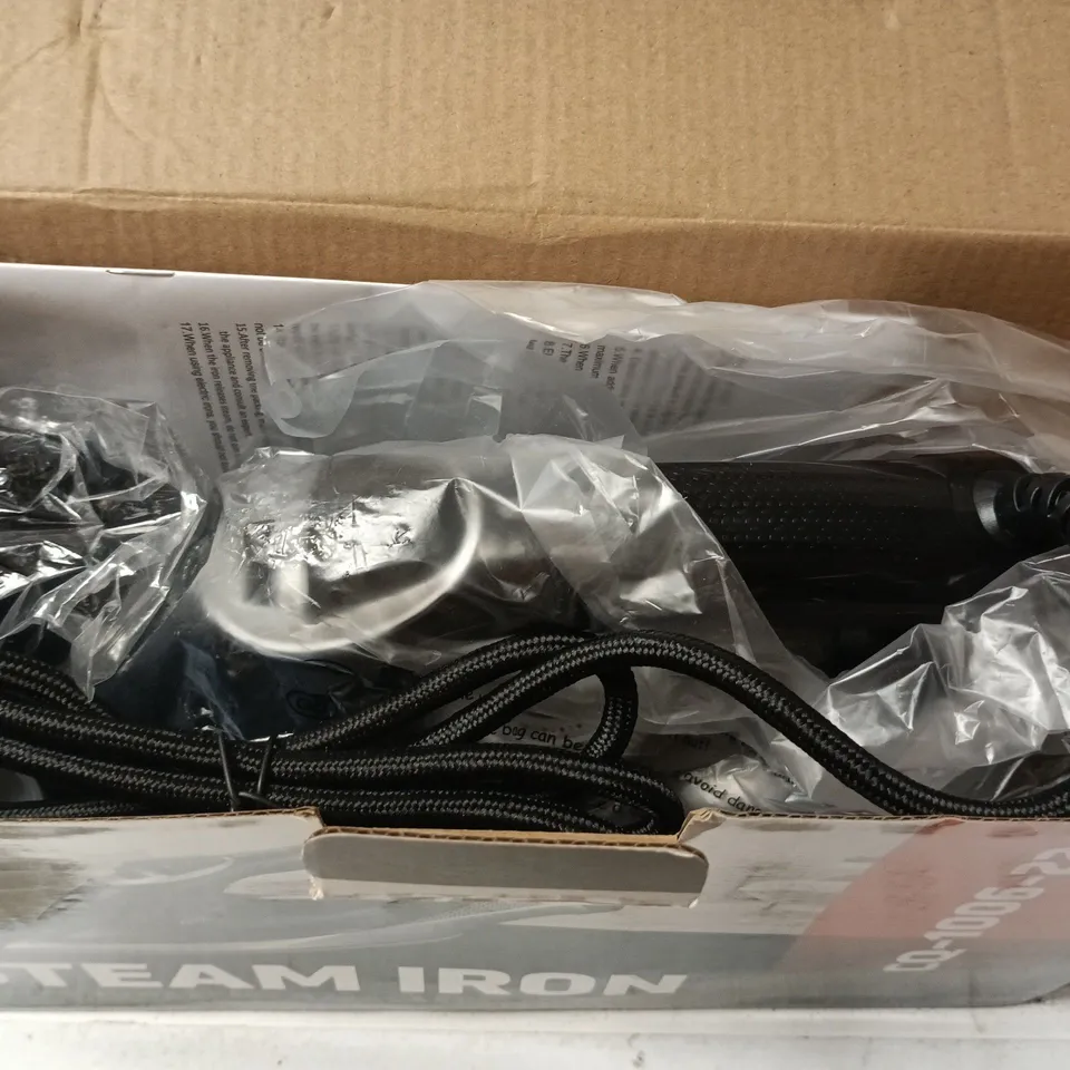 BOXED STEAM IRON CQ-1006-22