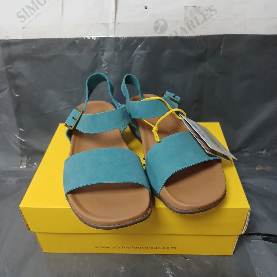 STRIVE LADIES SANDALS TEAL SIZE 6
