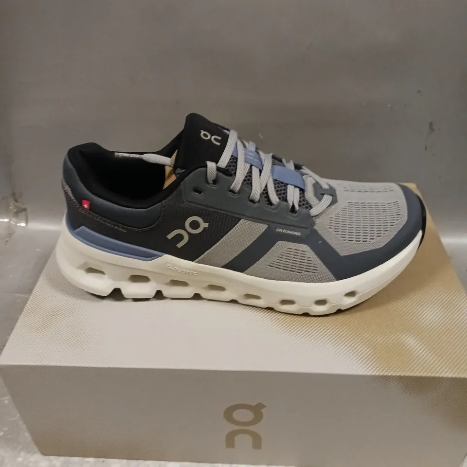 BOXED PAIR OF ON CLOUD CLOUDRUNNER 2 TRAINERS - 8