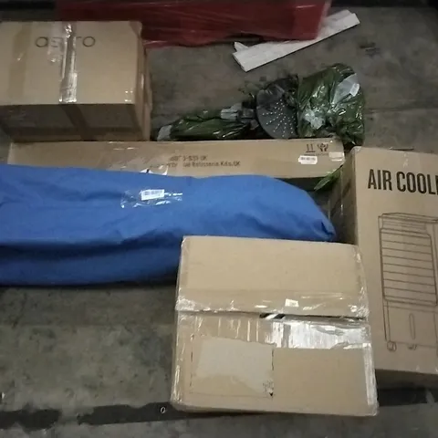 PALLET OF ASSORTED ITEMS INCLUDING YEEYO AIR FRYER OVEN, GREENSEN, LAUNDRY BASKETS, AIR COOLER, COMELIT