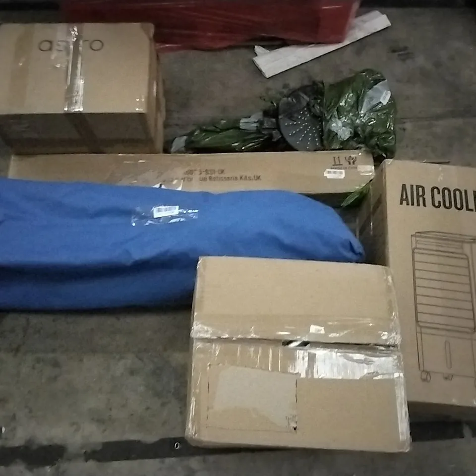 PALLET OF ASSORTED ITEMS INCLUDING YEEYO AIR FRYER OVEN, GREENSEN, LAUNDRY BASKETS, AIR COOLER, COMELIT