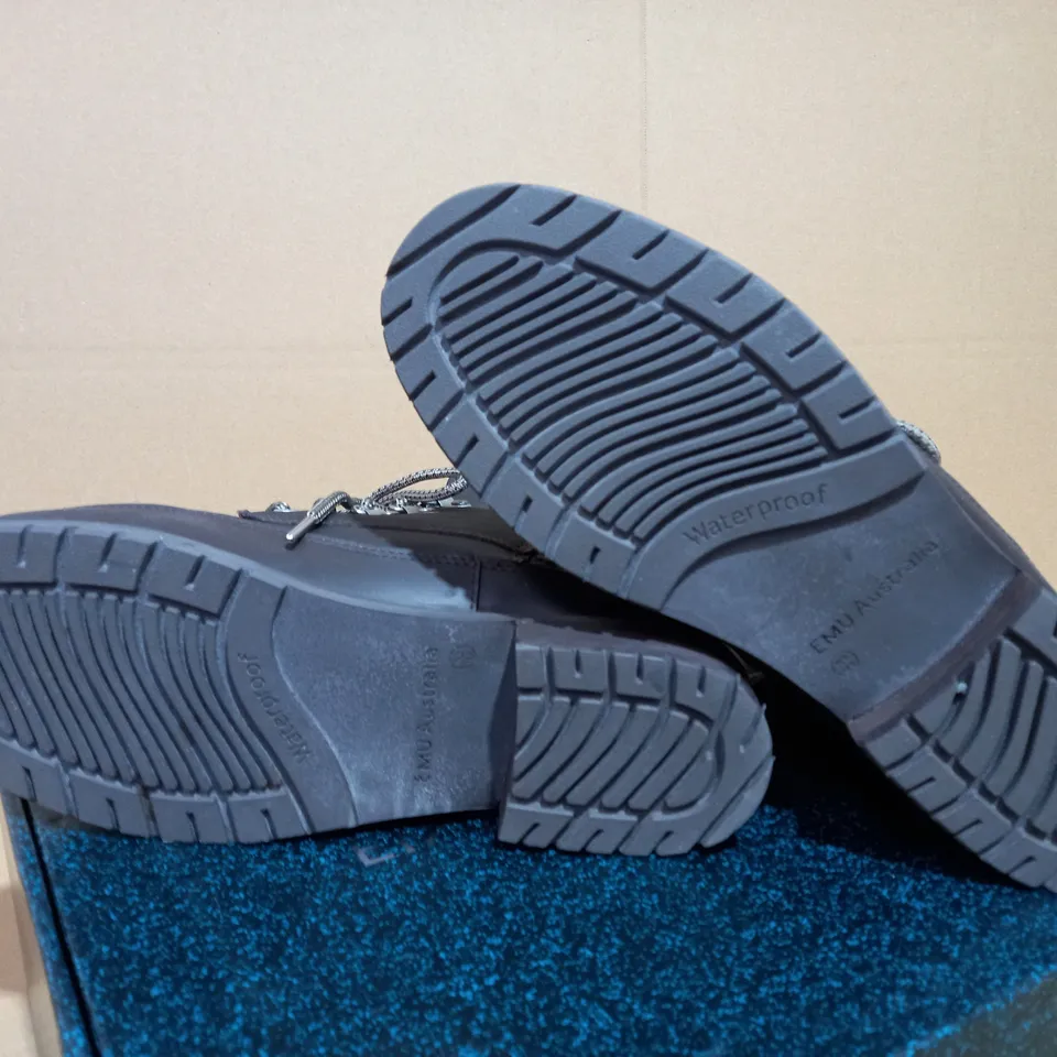 EMU OKAB WATERPROOF BOOTS ESPRESSO COLOUR SIZE 7