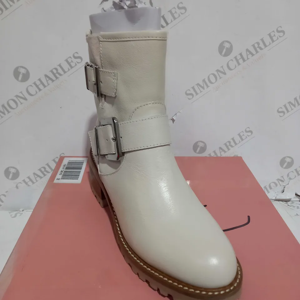 BOXED MODA IN PELLE CORNELIA CREAM LEATHER - UK SIZE 6