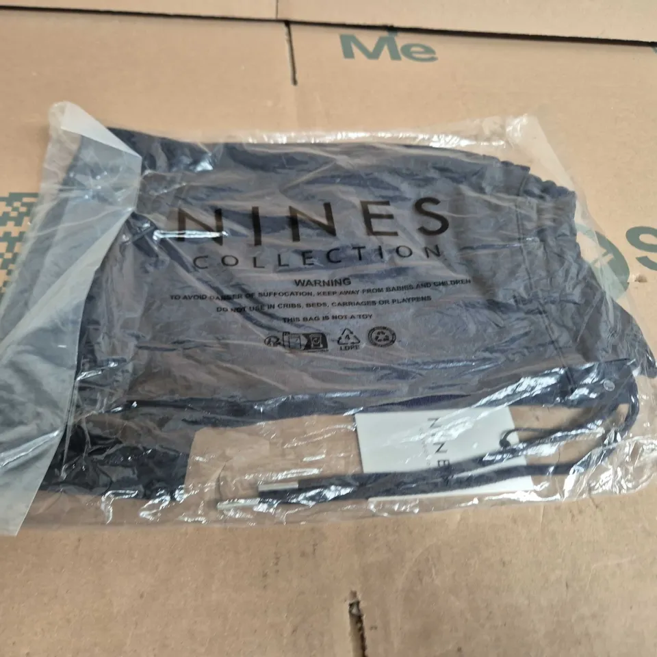 NINES COLLECTION NAVY SHORTS - SIZE M