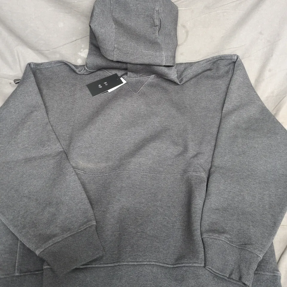 YOUR PERSONAL BEST NEOKNIT MAX HOODIE IN GREY - XL