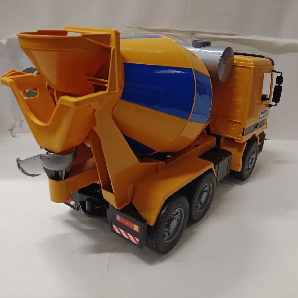 BRUDER CEMENT MIXER TRUCK – MERCEDES ACTROS REPLICA (MODEL 4143)