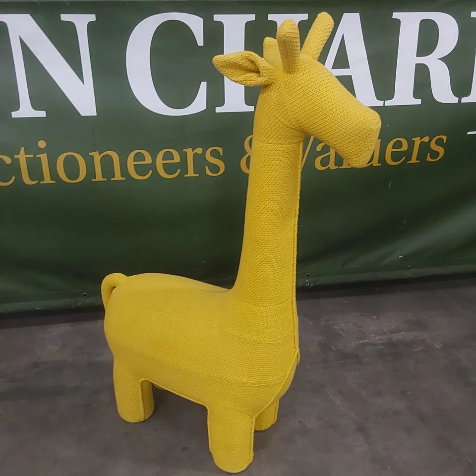 PREMIER KNITTED LARGE KIDS PLAY OR DECORATIVE DISPLAY GIRAFFE 
