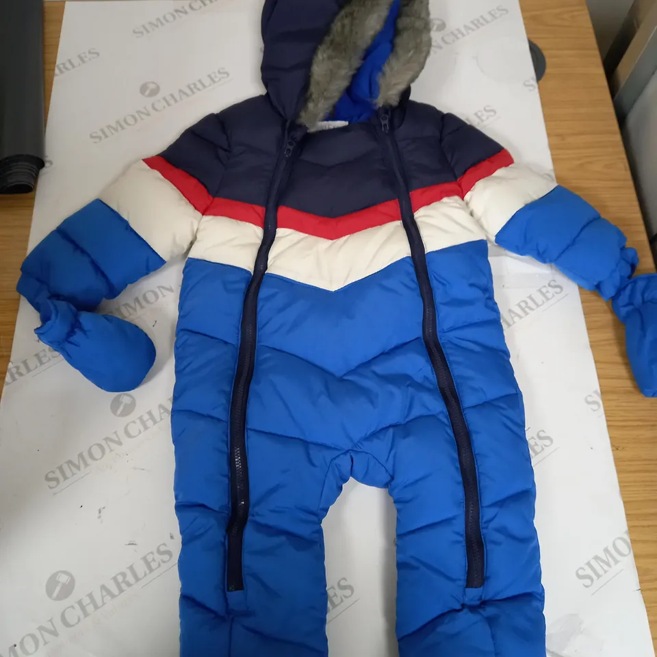 BOYS PADDED SNOWSUIT WITH FAUX FUR HOOD SIZE 9-12 MONTHS
