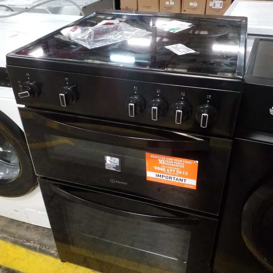 INDESIT - IDE6VMB - ELECTRIC DOUBLE COOK		 