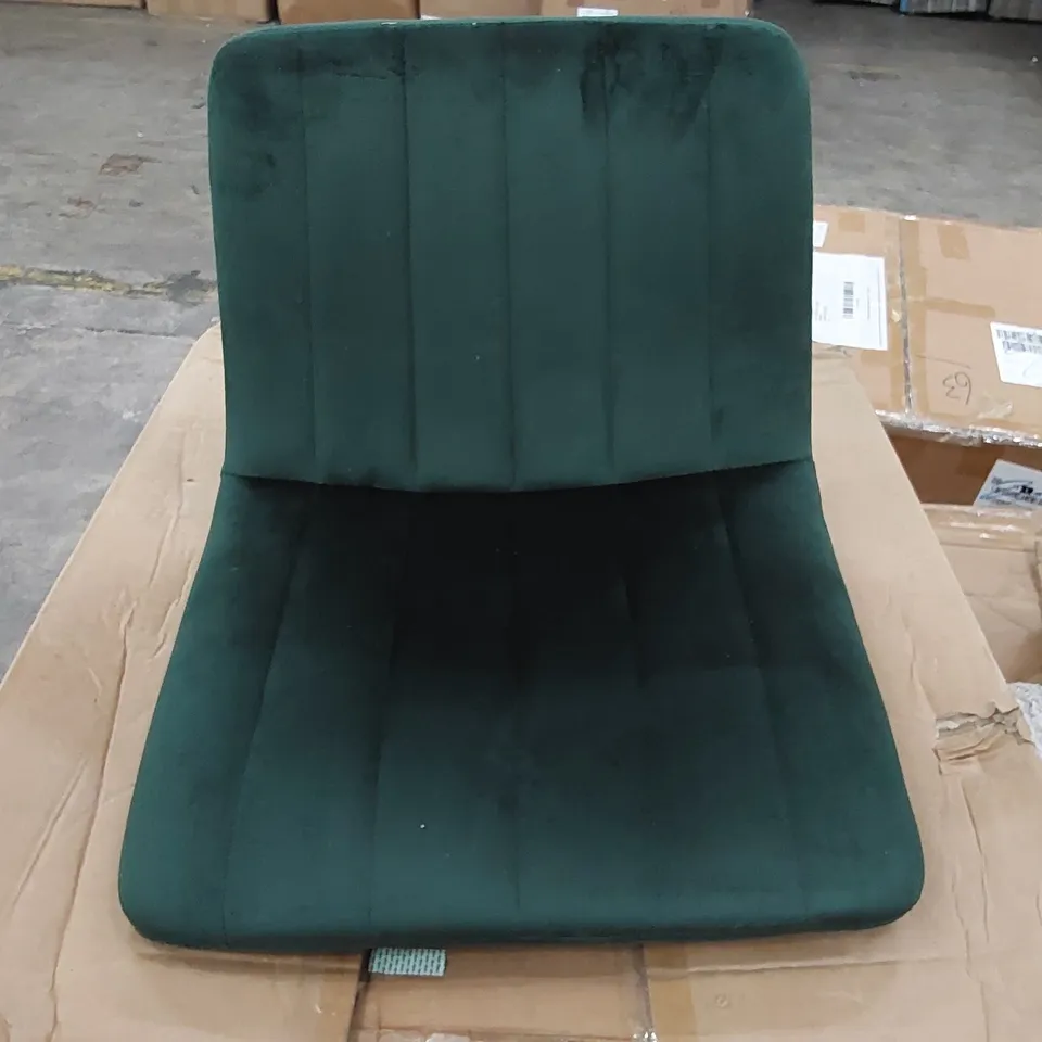 BOXED PAIR BAR STOOLS GREEN VELVET (1 BOX)
