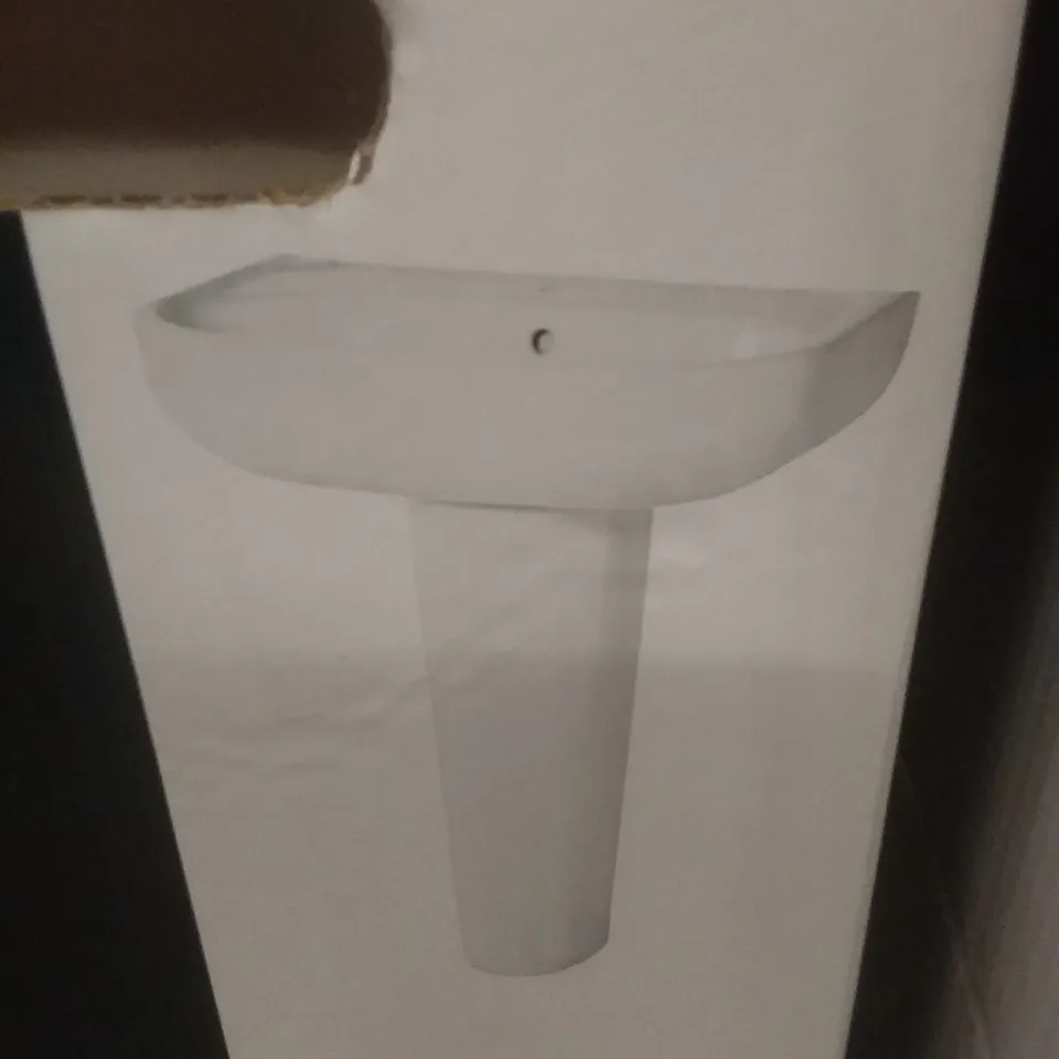 BOXED GOODHOME CAVALLY CERAMIC FULL PEDESTAL BASIN 