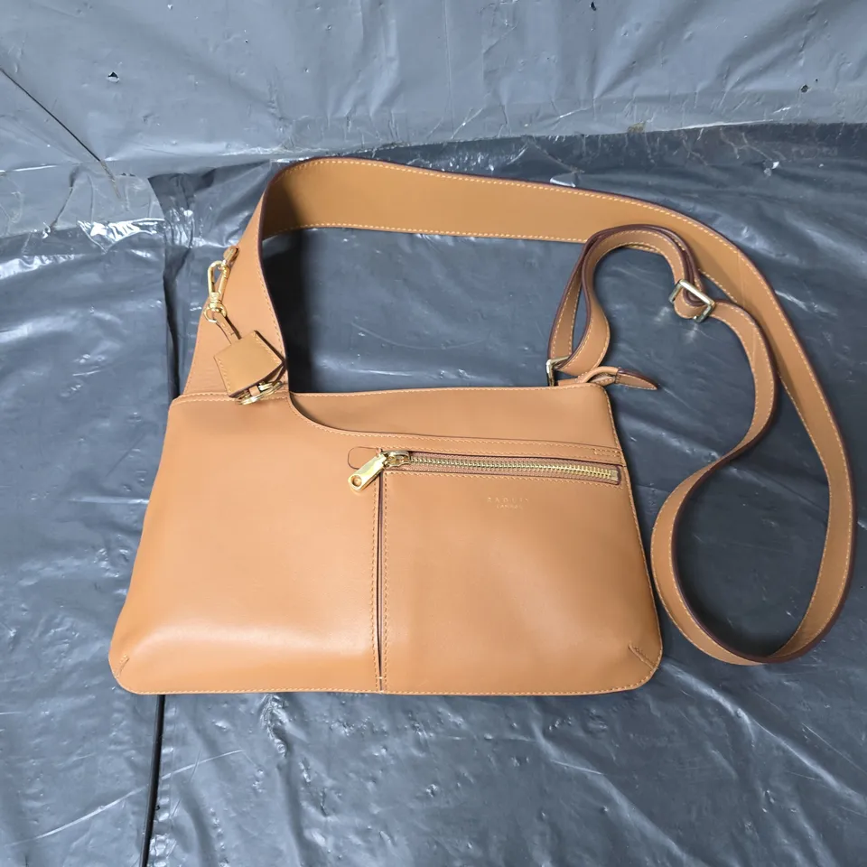 RADLEY LONDON POCKETS ICON SMALL ZIP TOP CROSSBODY BAG BROWN 