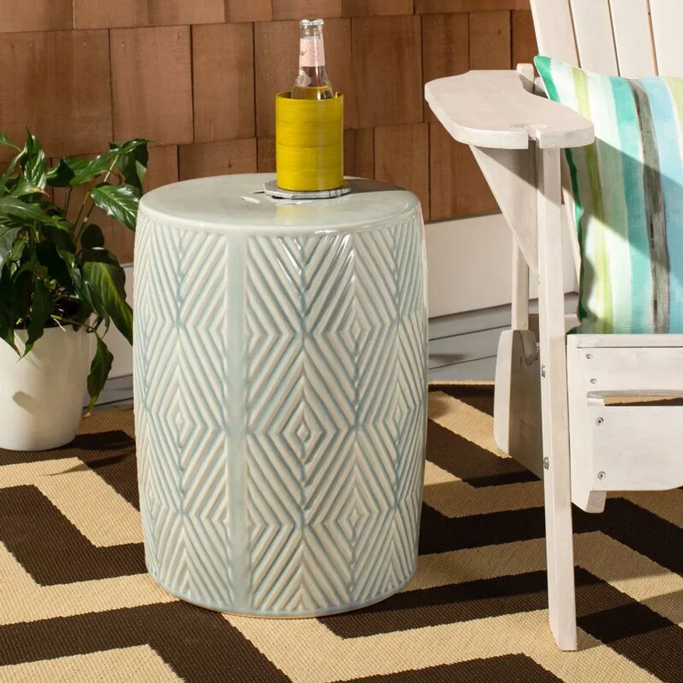 BOXED NICHOLIS STOOL 