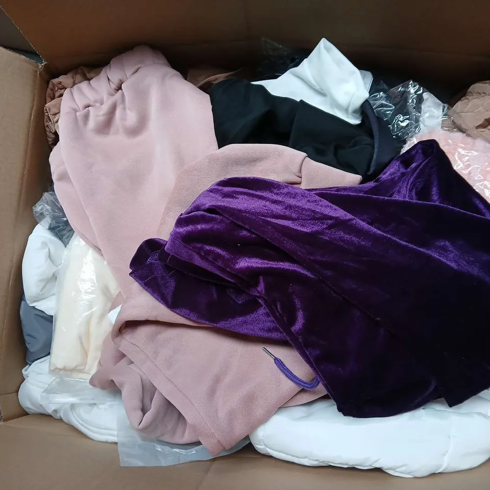 LARGE BOX OF ASSORTED CLOTHING ITEMS IN VARIOUS SIZES, STYLES AND COLOUR 