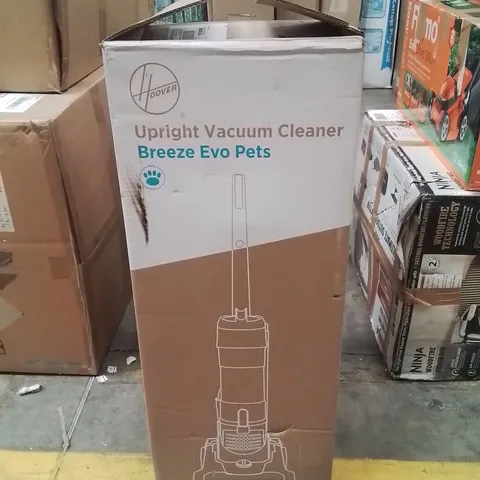 BOXED HOOVER UPRIGHT VACUUM CLEANER - BREEZE EVO PETS
