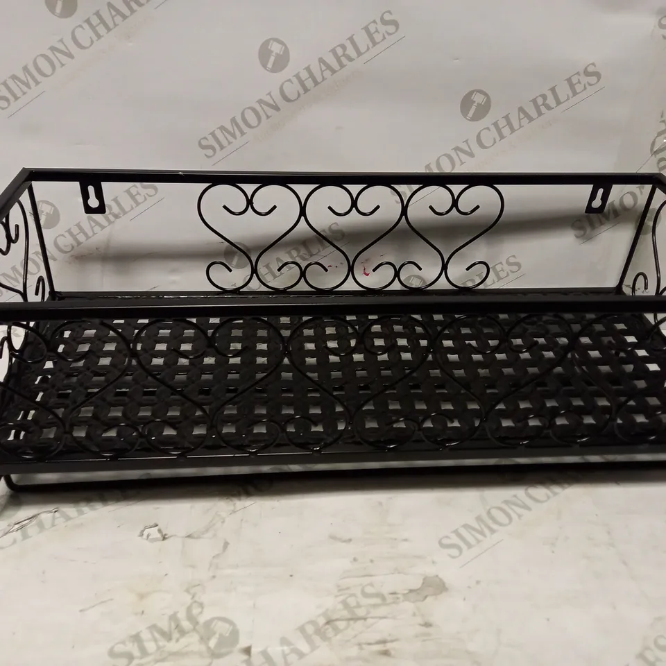 OUTDOOR DECRETIVE WALL MOUNT 