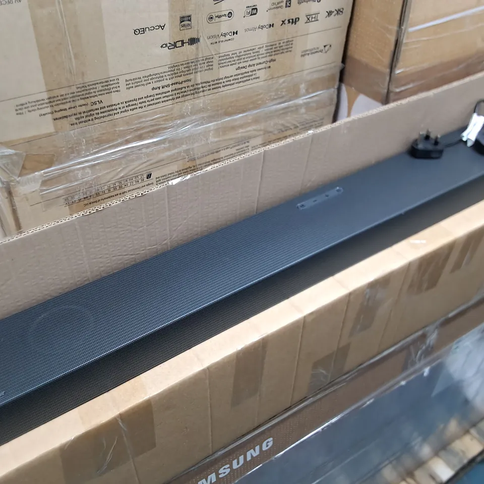 SAMSUNG HWQ800B	CINEMATIC DOLBY ATMOS WI-FI SOUNDBER