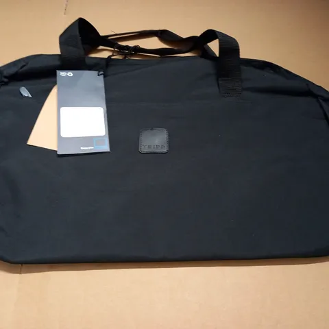 TRIPP ULTRA LITE 28L LARGE HOLDALL