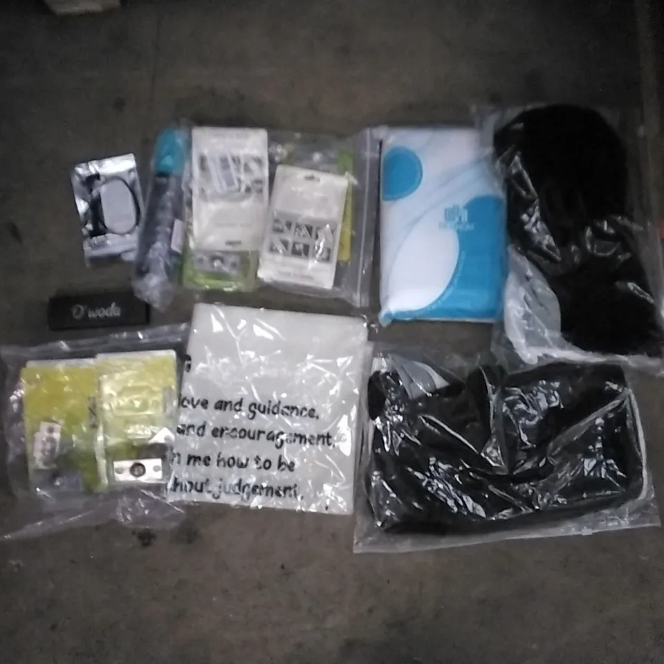 PALLET OF ASSORTED ITEMS INCLUDING SS TOWER BOLT, DESIHOM,  BOLD FAKE TAN, IEAGO MICRO USB TO SAMSUNG, PLANET FREEZE PLANT PROTECTER