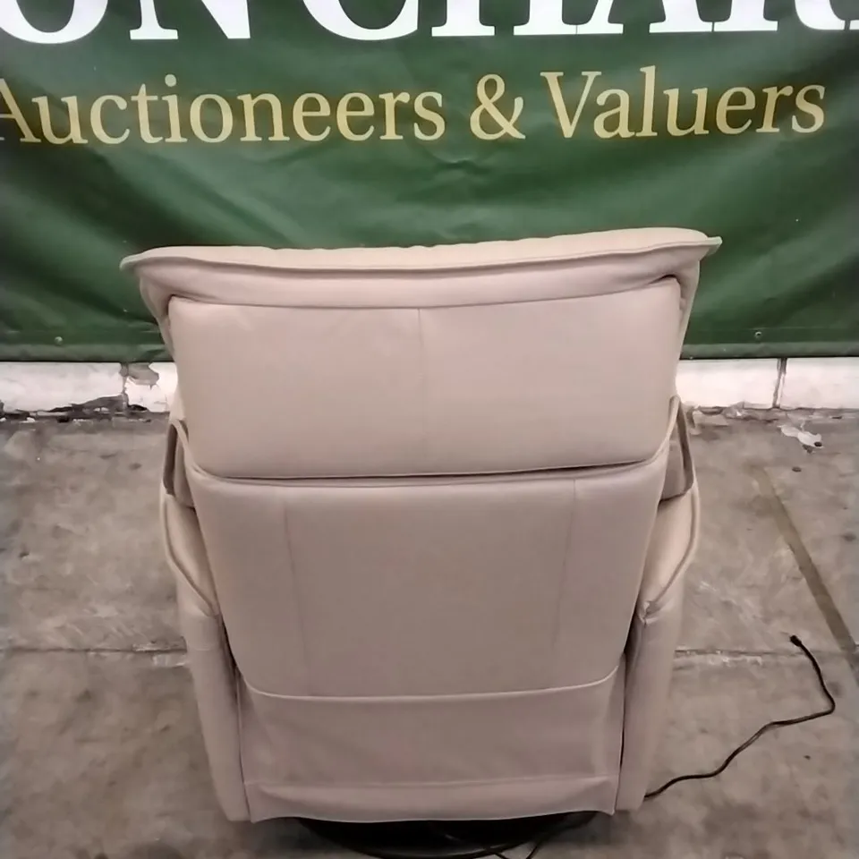 QUALITY BRITISH DESIGNED & MANUFACTURED G PLAN MALMO LARGE POWER RECLINER CHAIR CAMBRIDGE TAUPE LEATHER