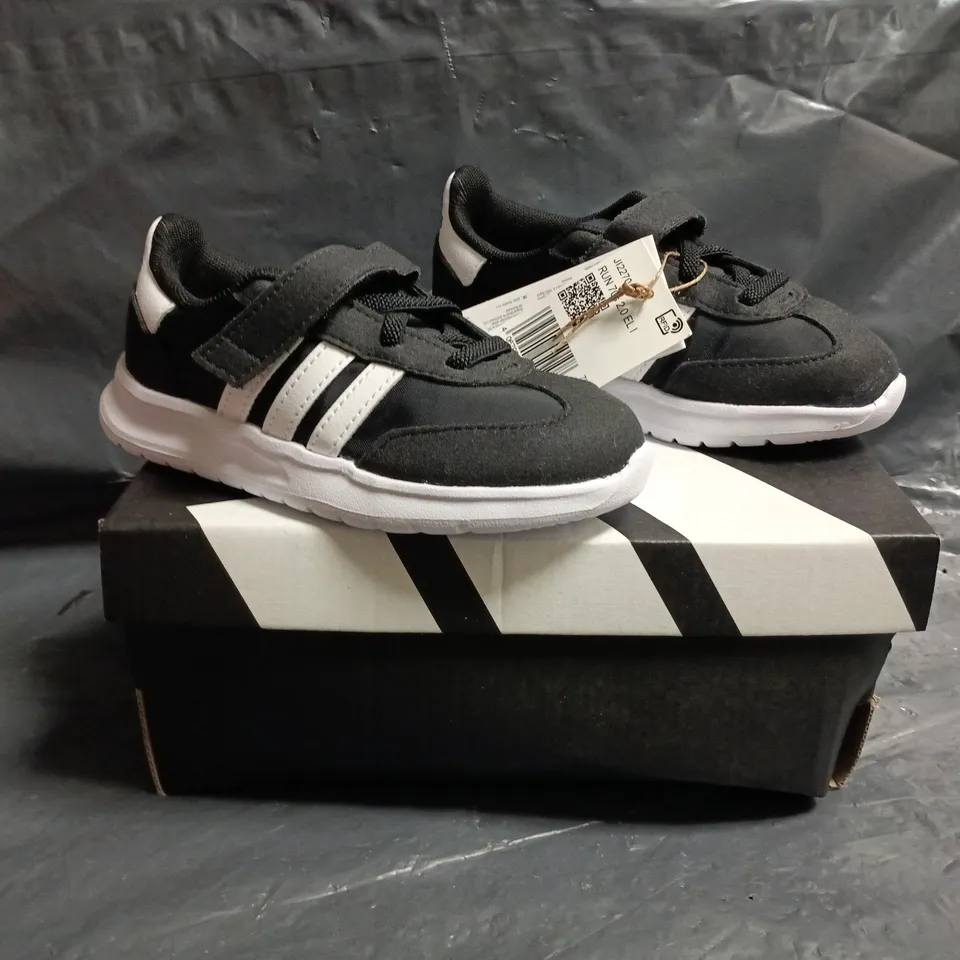 BOXED PAIR OF ADIDAS KID'S RUN 70S 2.0 EL SHOES IN BLACK/WHITE SIZE UK 8.5