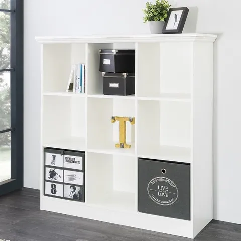 BRAND NEW BOXED COUNTRY WIDE BOOKCASE SMALL IN WHITE WITH 9 COMPARTMENTS (1 BOX)