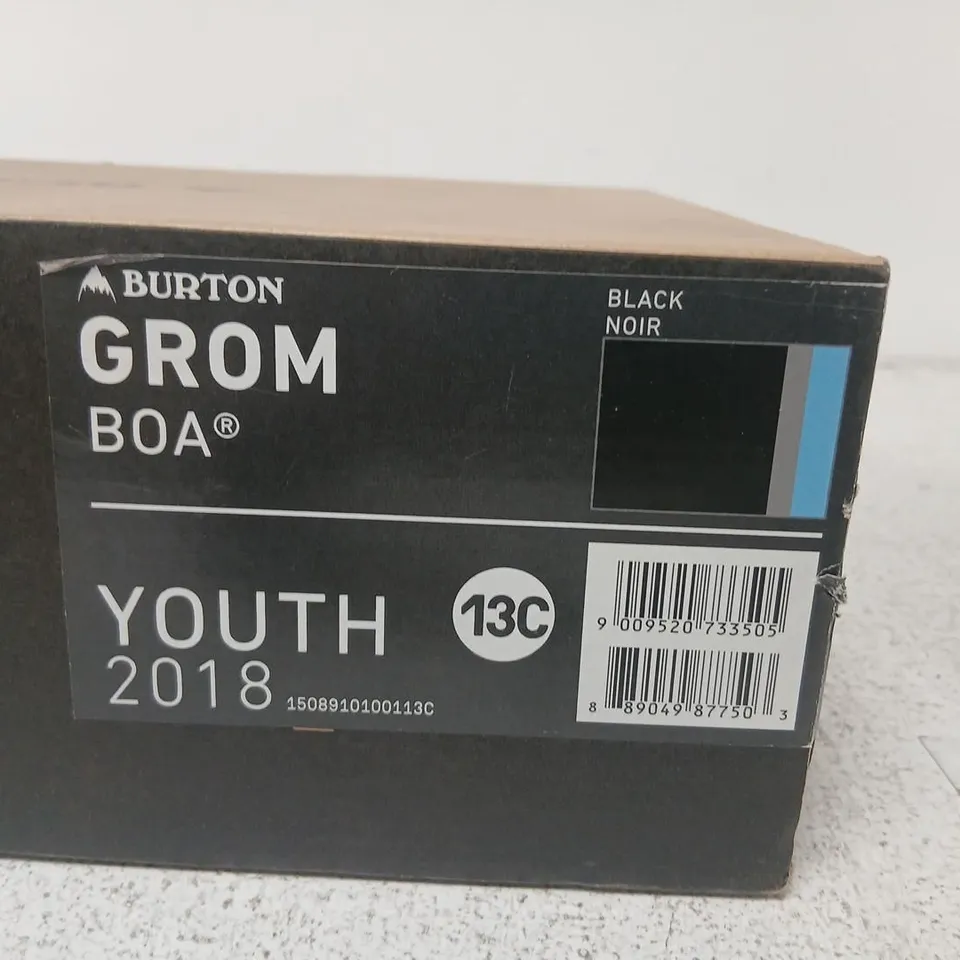 BURTON GROM BOA YOUTH SNOWBOARD BOOTS – BOXED, BLACK/BLUE, SIZE 13C