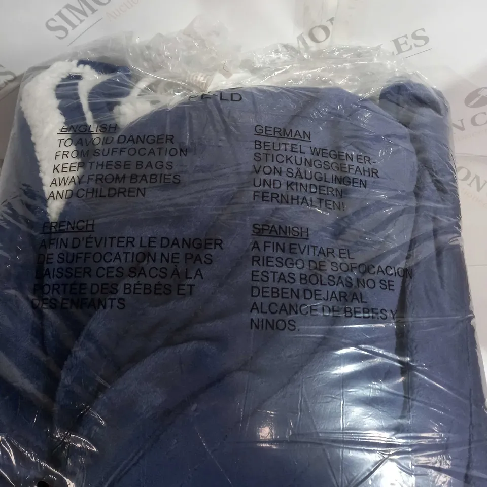 COZEE HOME OVERSIZED HEATED WRAP IN NAVY