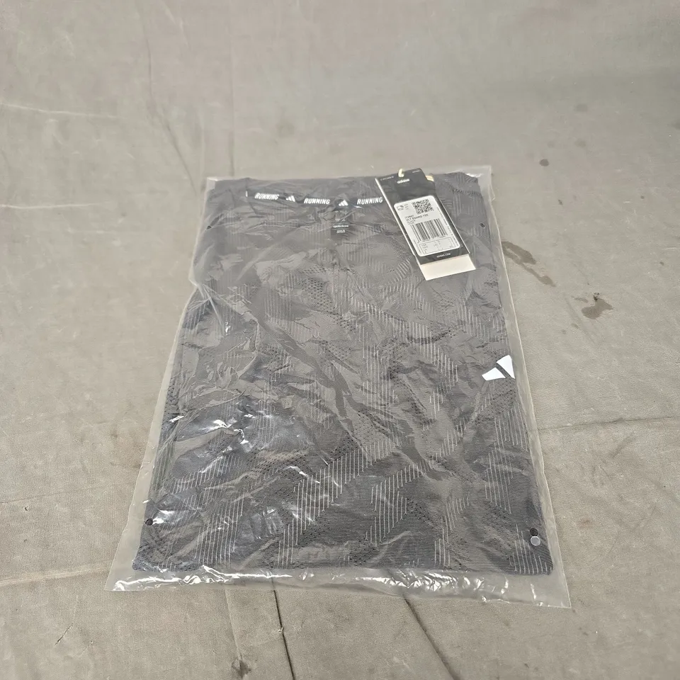 ADIDAS ULTIMATE ENGINEERED RUNNING TEE IN BLACK SIZE L