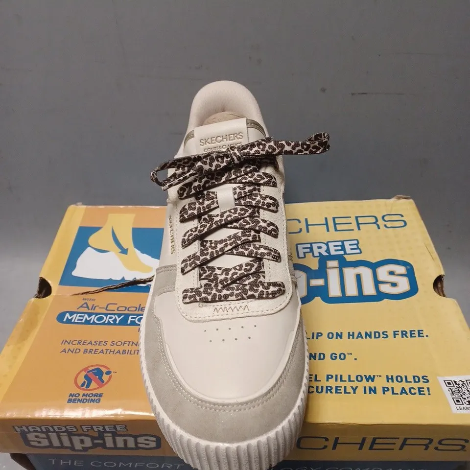 BOXED PAIR OF SKECHER JADE RADIANT ROAR TRAINERS - UK SIZE 7