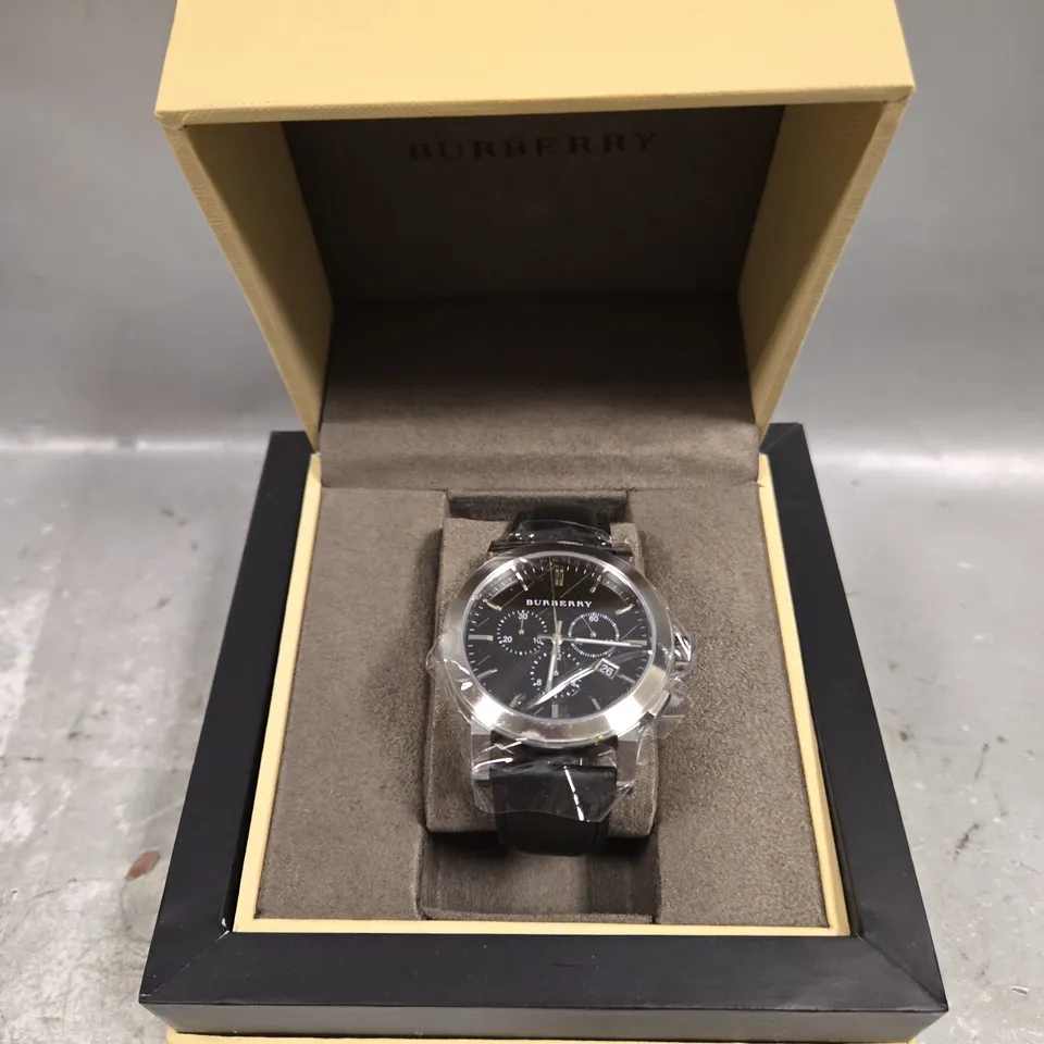 BOXED BURBERRY BLACK DIAL MENS WATCH 