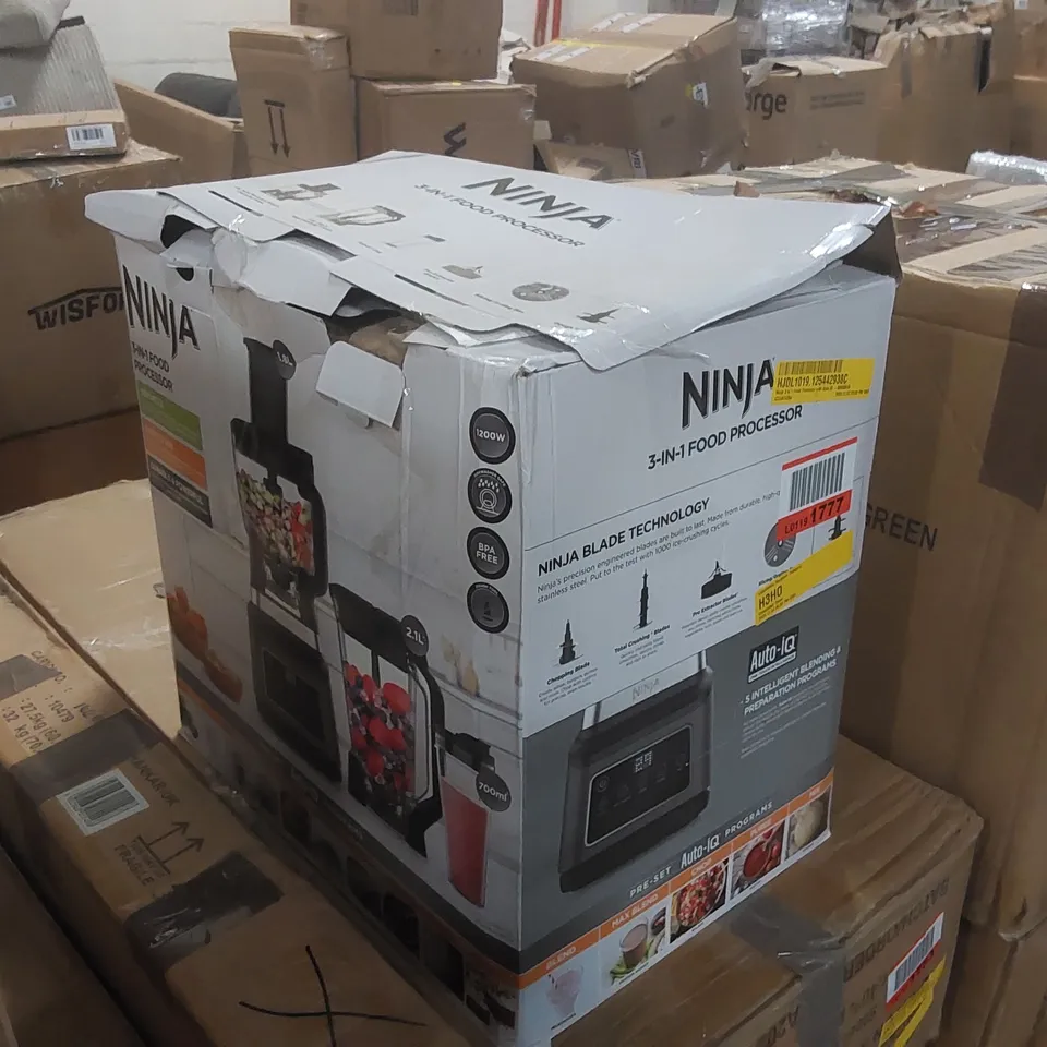 BOXED NINJA 3 IN 1 FOOD PROCESSOR WITH AUTO IQ- BN800UK