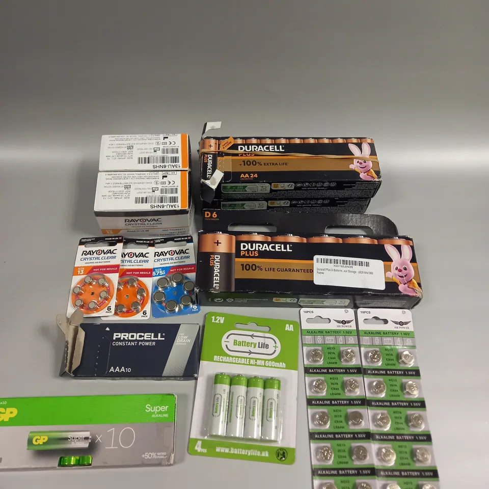 APPROXIMATELY 40 ASSORTED BATTERY PRODUCTS IN VARIOUS SIZES TO INCLUDE AA, AAA, C ETC