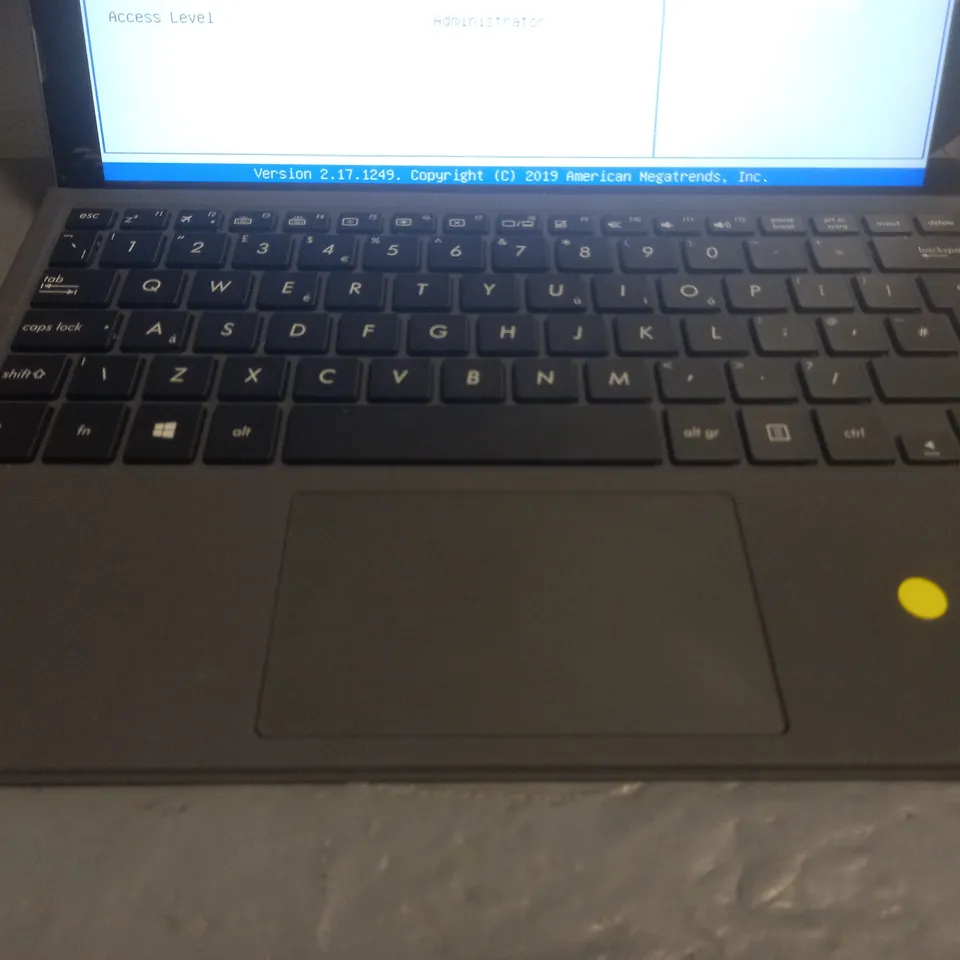 ASUS T303UA TRANSFORMER 3