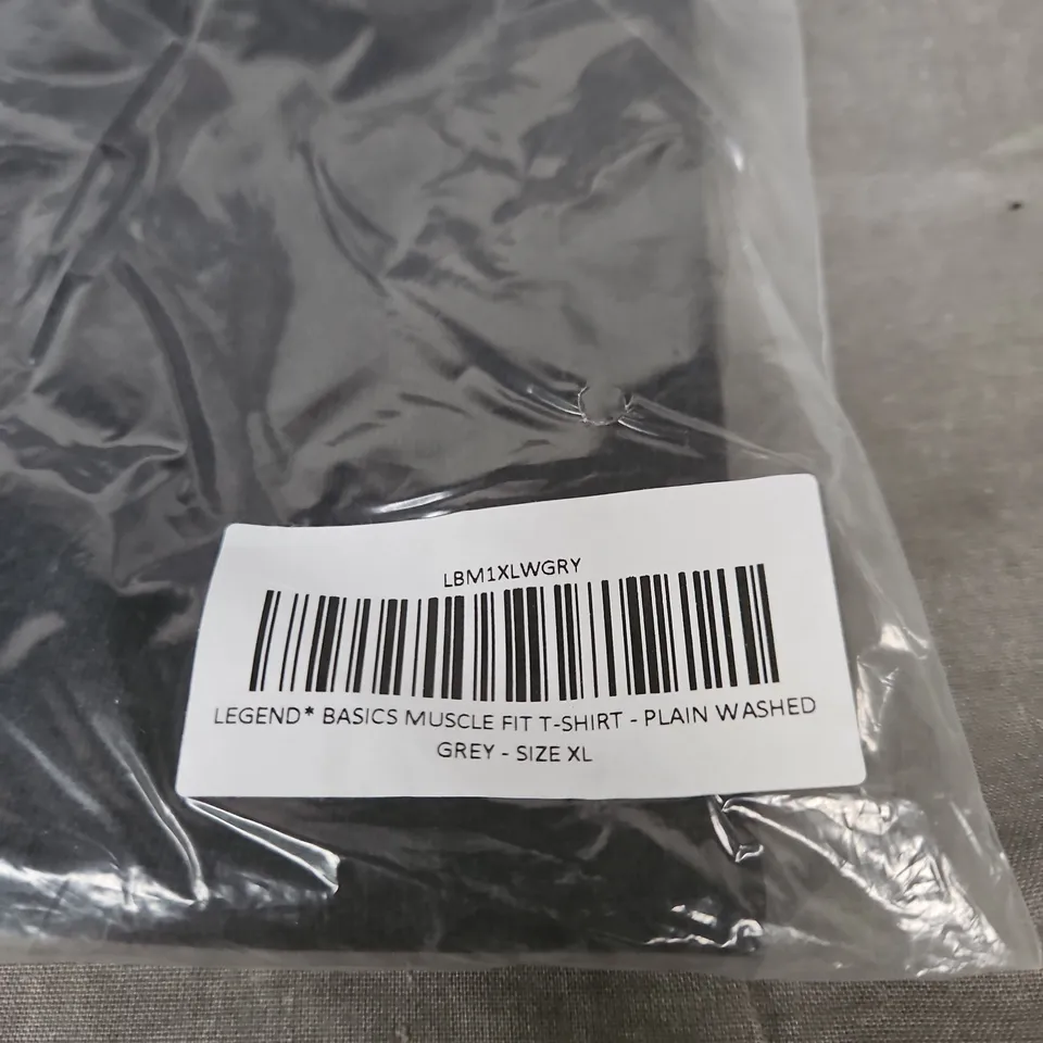 LEGEND MUSCLE FIT T SHIRT XL GREY