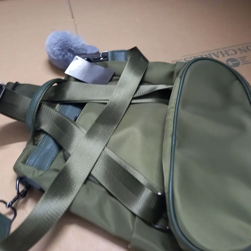 CHARMORE WOMENS BACKPACK - GREEN 