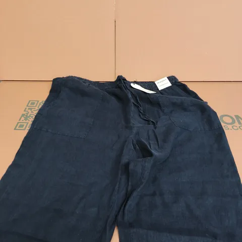 SEASALT CORNWALL NAVY TAPERED LEG 7/8-LENGTH TROUSERS - 20