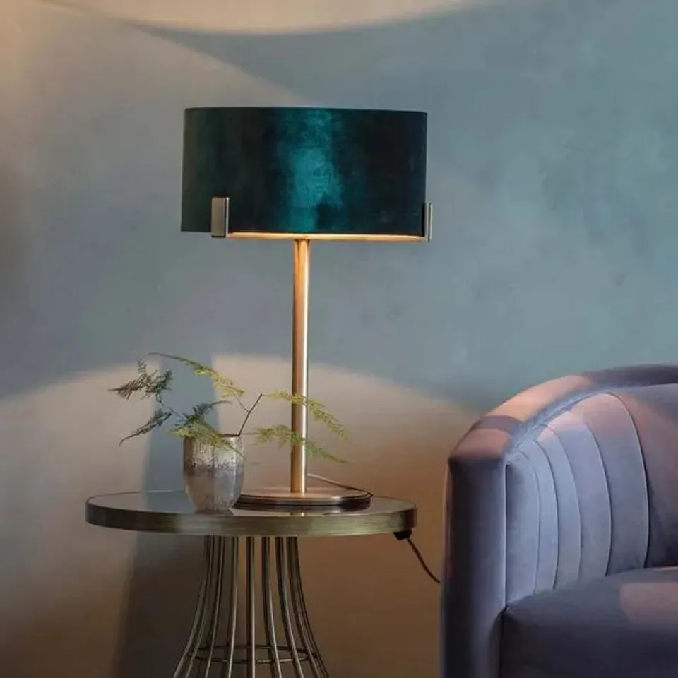 BOXED VOGUE BALATON GREEN VELVET TABLE LAMP