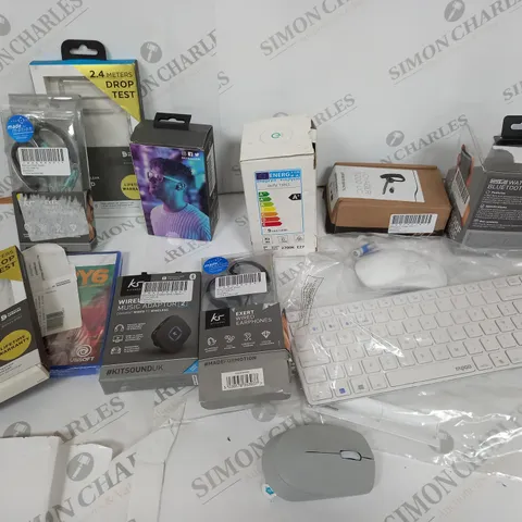 APPROXIMATELY 20 ASSORTED ELECTRICAL ITEMS INCLUDING RAPOO KEYBOERD MOUSE COBO, WIRELESS SPEAKER