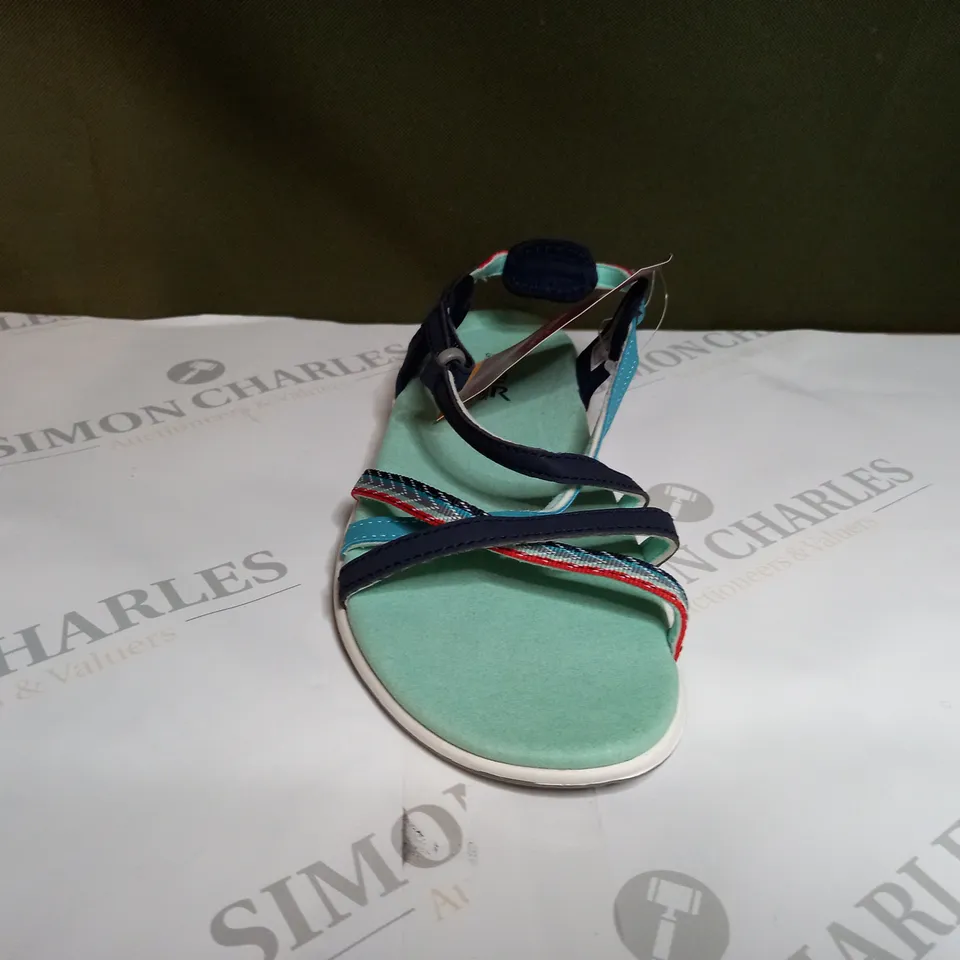 REGATTA LADY SANTA ROMA SANDALS SIZE 5