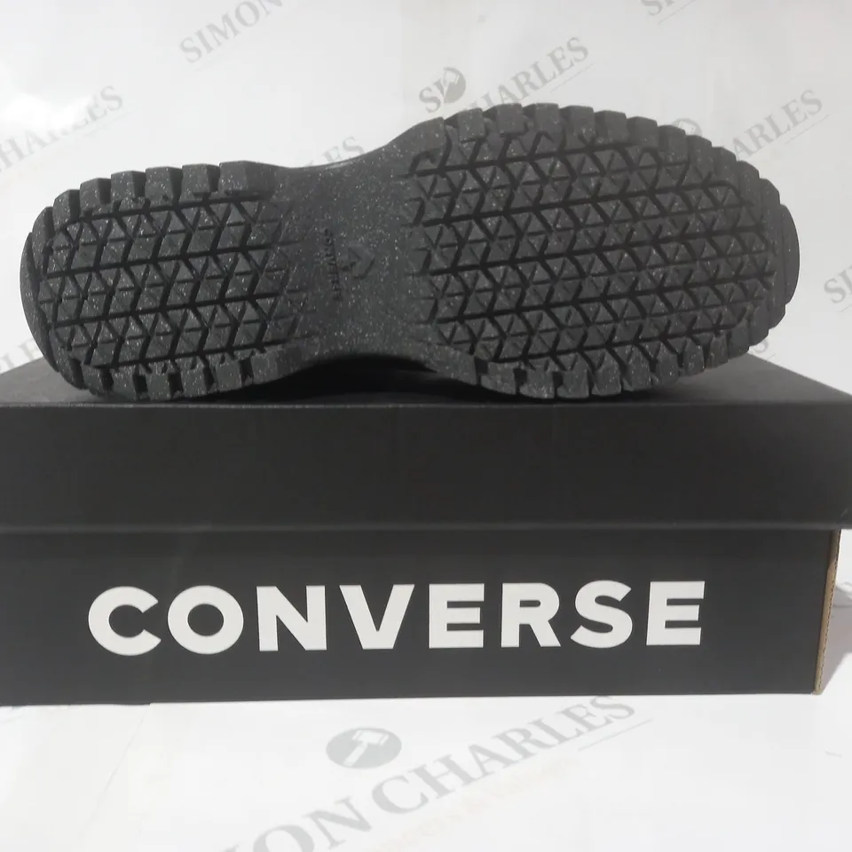 BOXED PAIR OF CONVERSE ALL STAR LUGGED 2.0 CC X-HI SHOES IN BROWN/BLACK UK SIZE 5