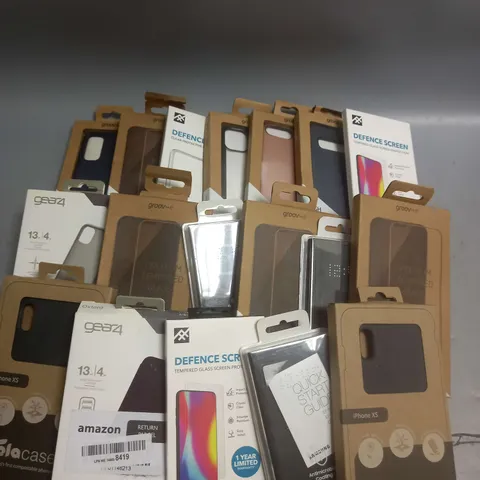 BOX OF APPROXIMATELY 80 PHONE CASES IN VARIOUS MODELS, STYLES AND COLOURS TO INCLUDE SAMSUNG S9, IPHONE XS, SAMSUNG S10 ETC