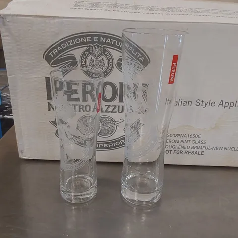 BOX CONTAINING APPROXIMATELY 12x PERONI PINT GLASSES AND 9x PERONI HALF PINT GLASSES