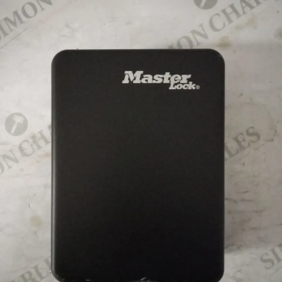 MASTER LOCK ML-P005CEURBLKHRO COMPACT SAFE, SMALL