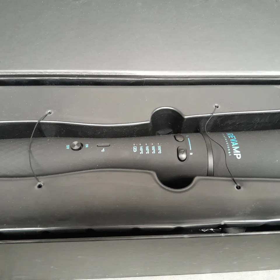 BOXED REVAMP LIBERATE CORDLESS HOLLYWOOD CURL AUTO ROTATING CURLER