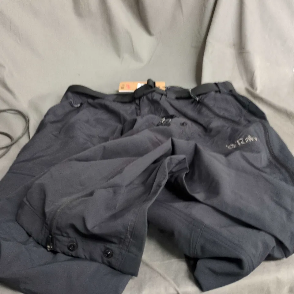 BOX OF APPROXIMATELY 25 ASSORTED CLOTHING ITEMS INCLUDING GRAPHIC DESIGN T SHIRT , CAMOUFLAGE TROUSERS AND BLACK LIGHTWEIGHT TROUSERS