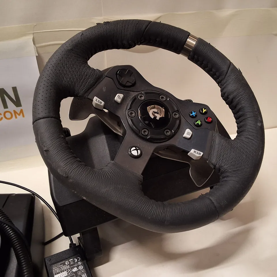 LOGITECH G920 DRIVING FORCE RACING WHEEL WITH PEDALS (XBOX ONE/PC)