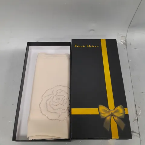 BOXED FRANK USHER ROSE OCASSION SCARF IN CREAM