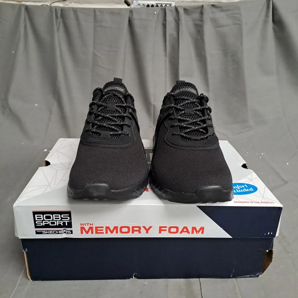 BOXED SKETCHERS BOB SPORT MEMORY FOAM TRAINERS IN BLACK - SIZE 6.5